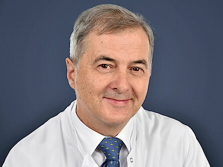 Porträt Prof. Dr. med. Matthias Kemen, Chefarzt der Klinik für Viszeralchirurgie