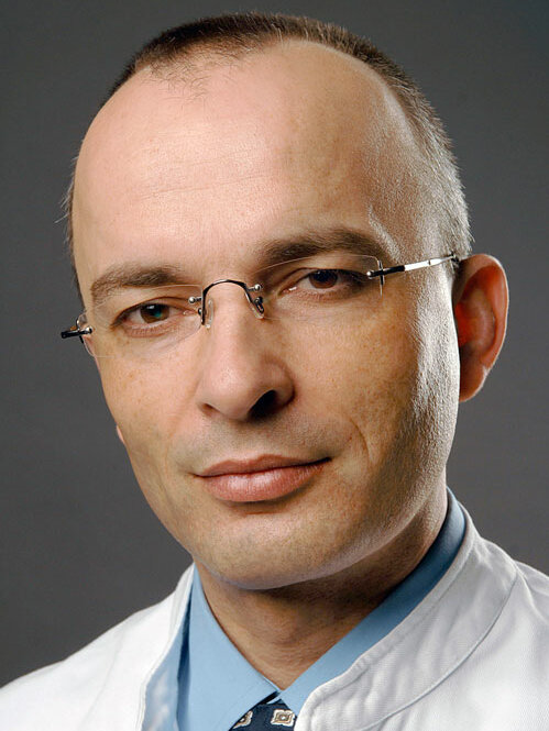 Chefarzt Dr. Erich Hecker
